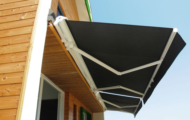 Outdoor Dining Shade Solutions